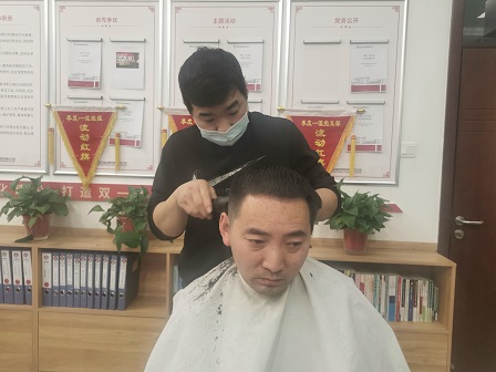 理发.jpg