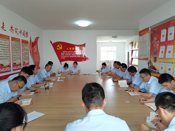 邹妍.jpg