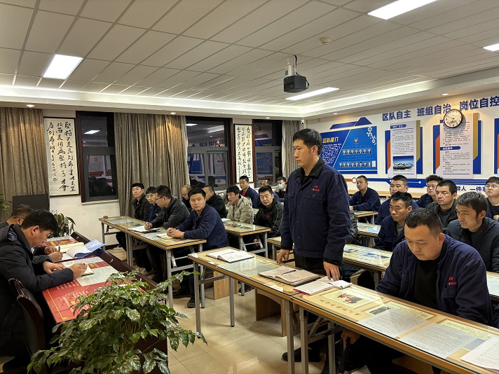 职工进行旁观感分享1，党鑫摄.jpg